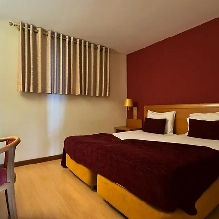 Palace & Monte Rio 3*